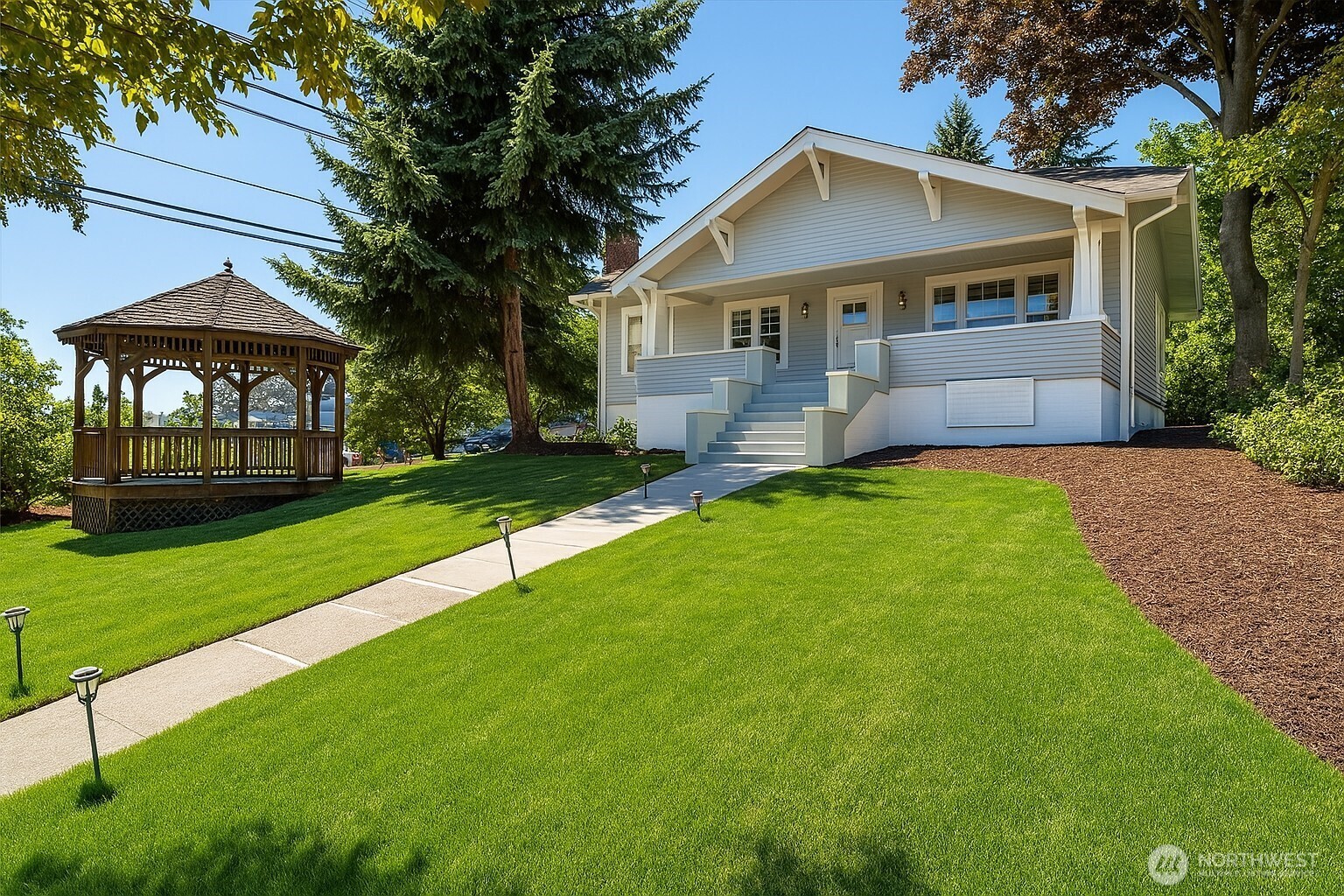 3630 Lombard Ave Property Photo 1