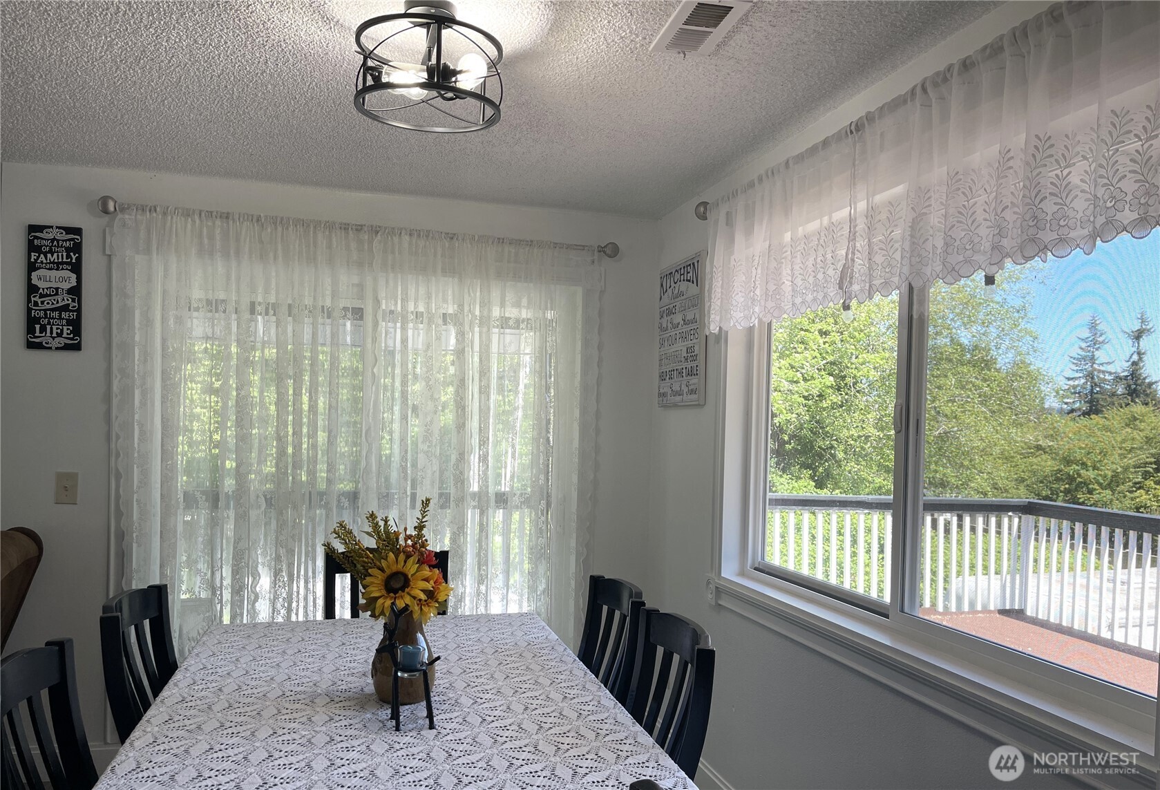 1017 Ballentine Street Property Photo 16