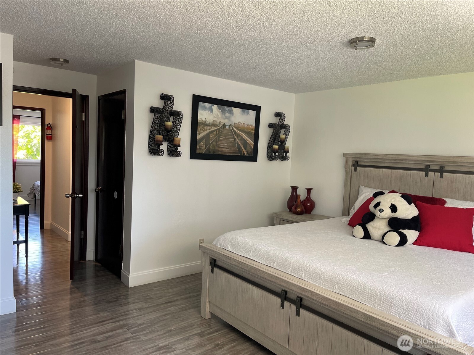 1017 Ballentine Street Property Photo 17