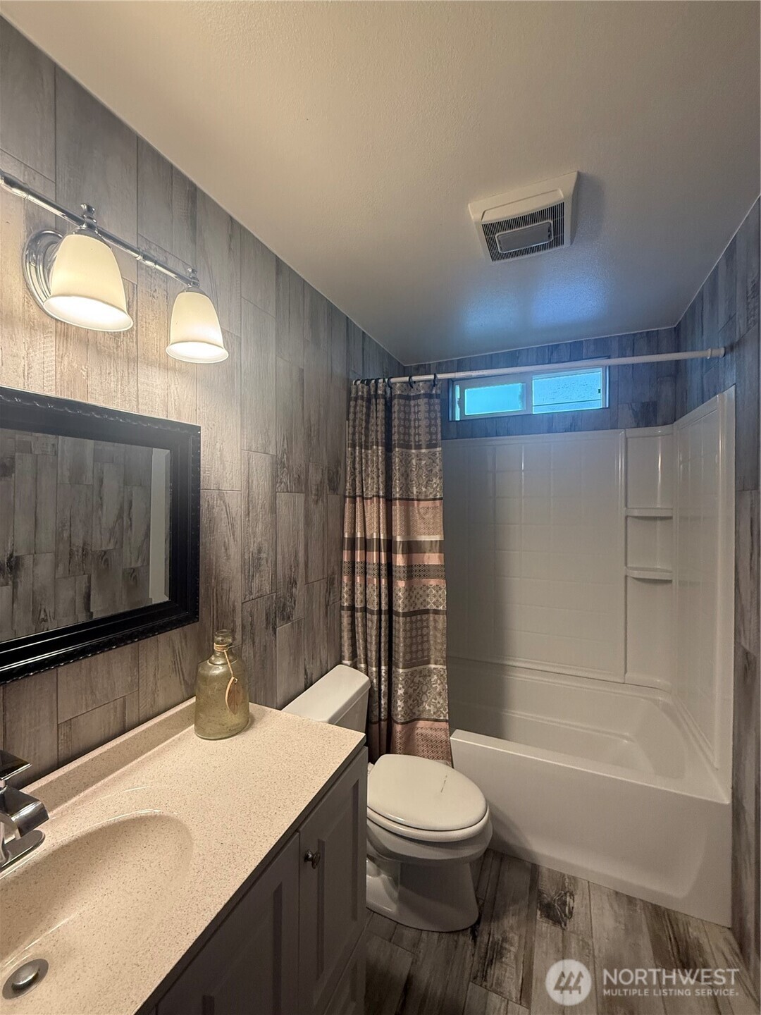 1017 Ballentine Street Property Photo 19