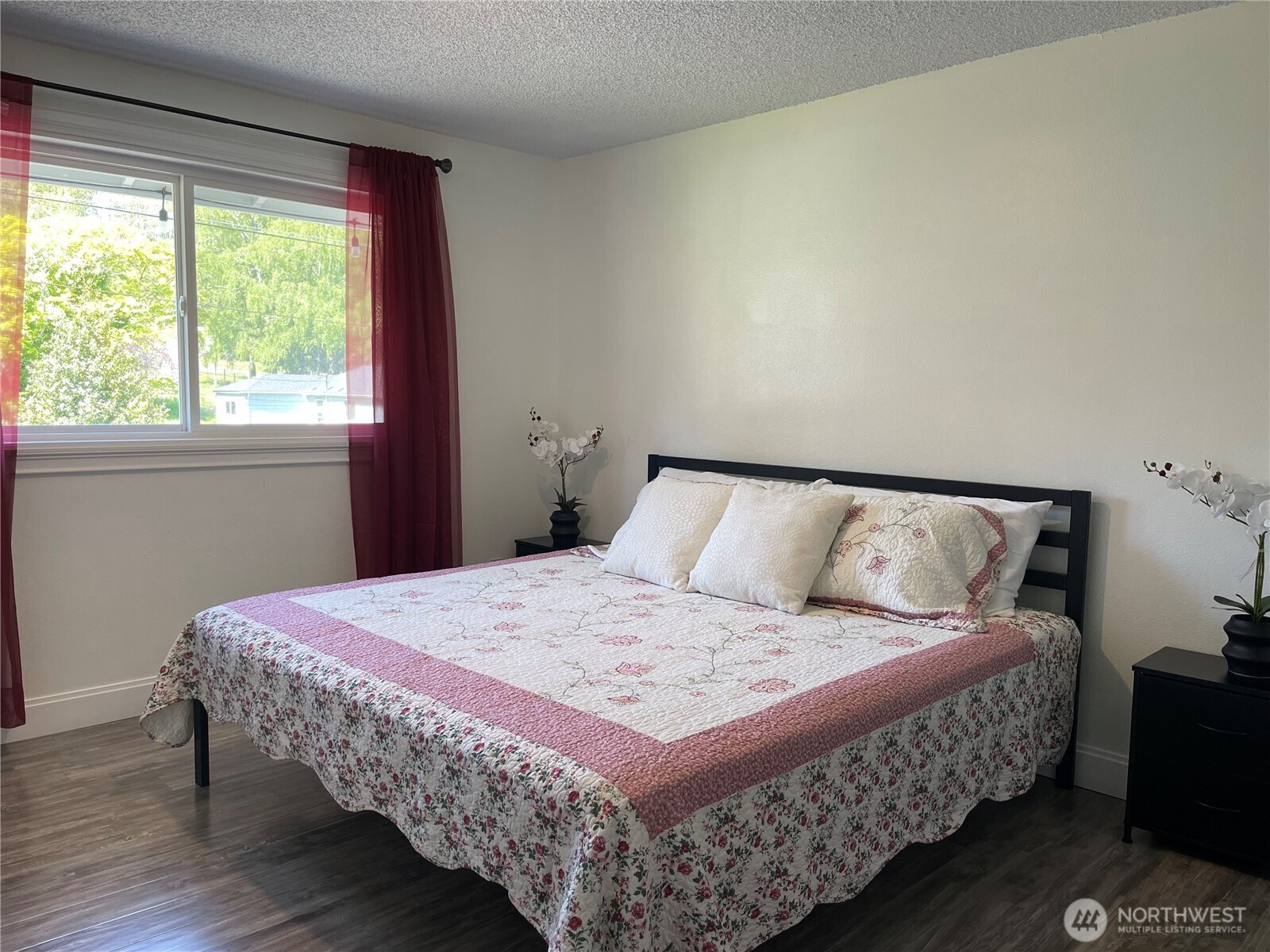 1017 Ballentine Street Property Photo 20