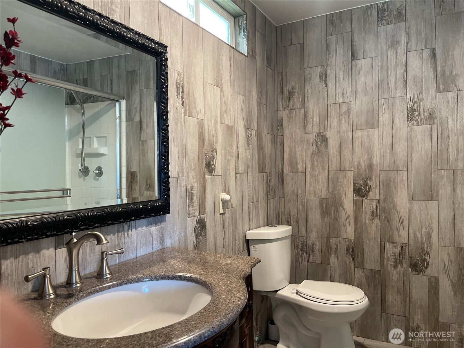 1017 Ballentine Street Property Photo 24