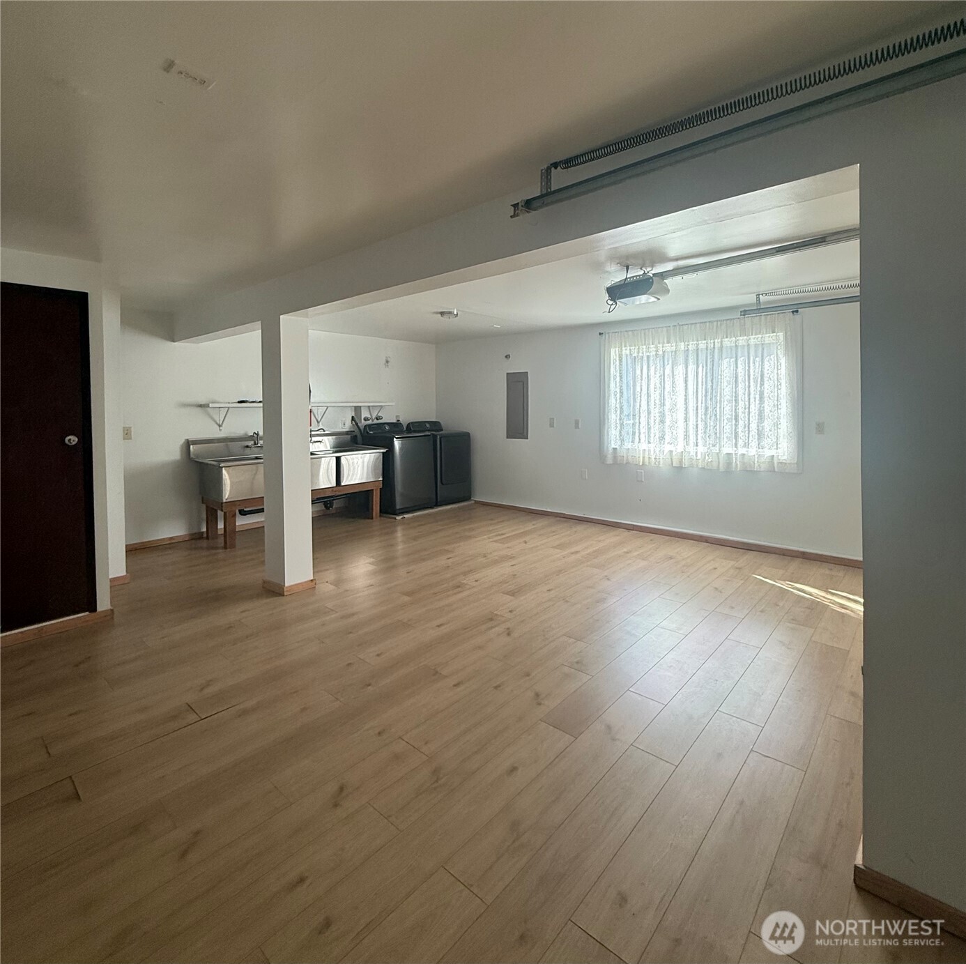 1017 Ballentine Street Property Photo 32
