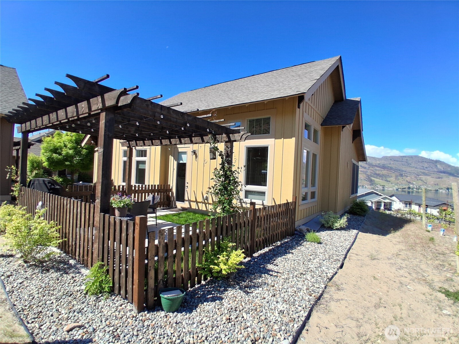 130 Village Way Property Photo 2