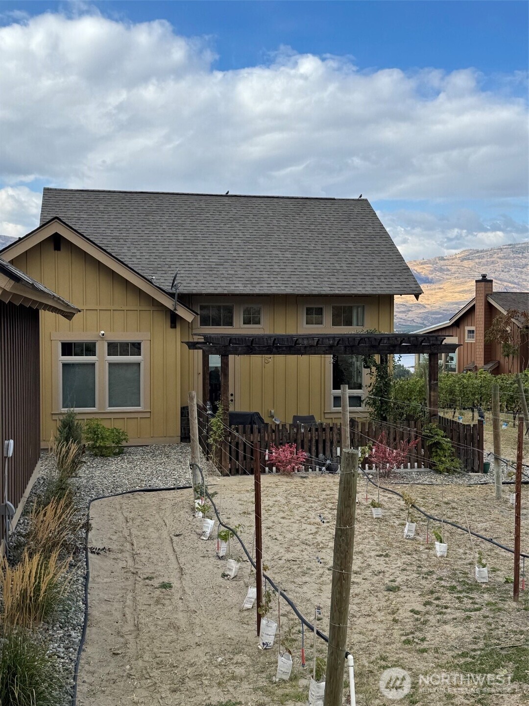 130 Village Way Property Photo 3