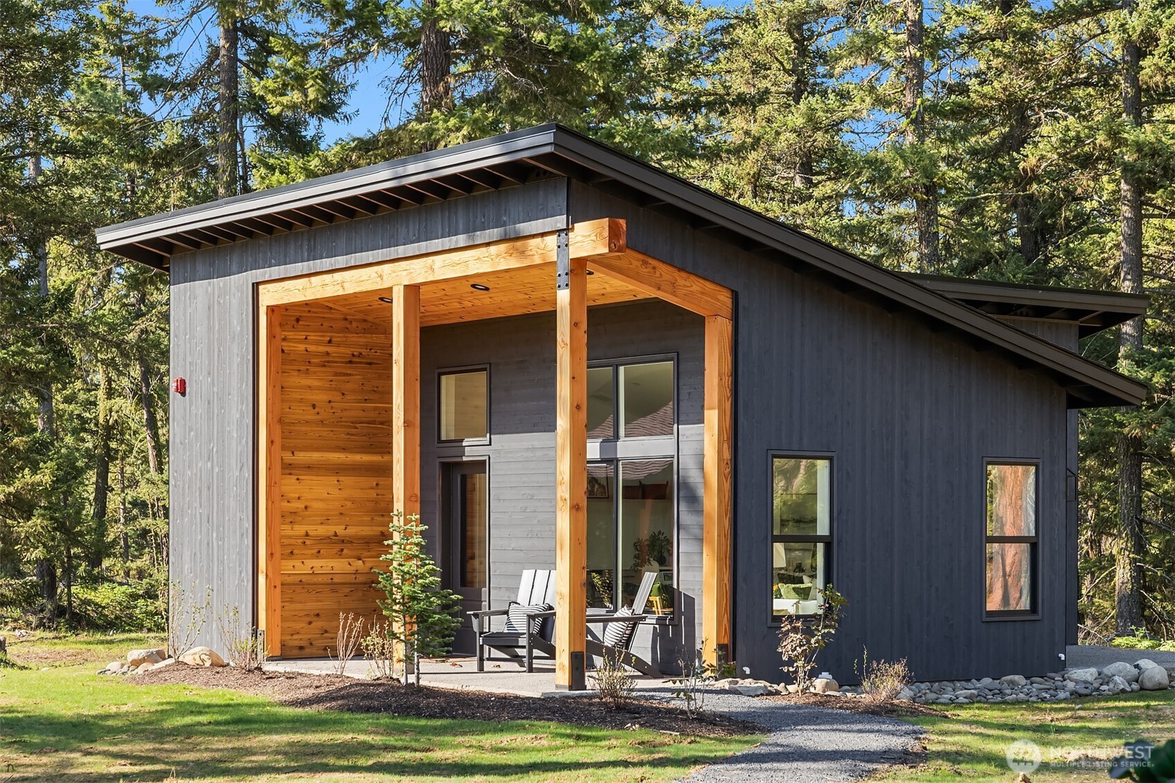 18 Xx Wanawish Loop Property Photo 1