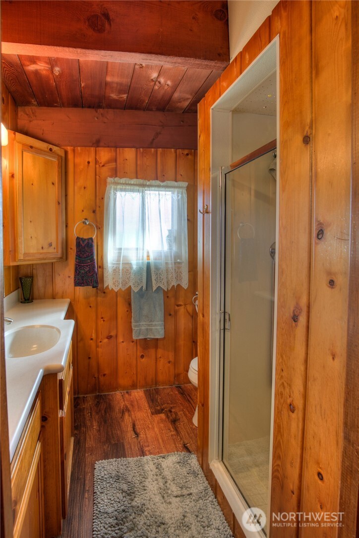 420 W Lough Lane Property Photo 17