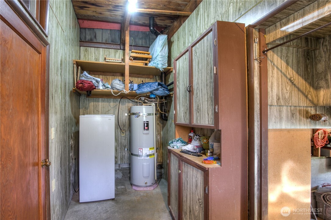 420 W Lough Lane Property Photo 32
