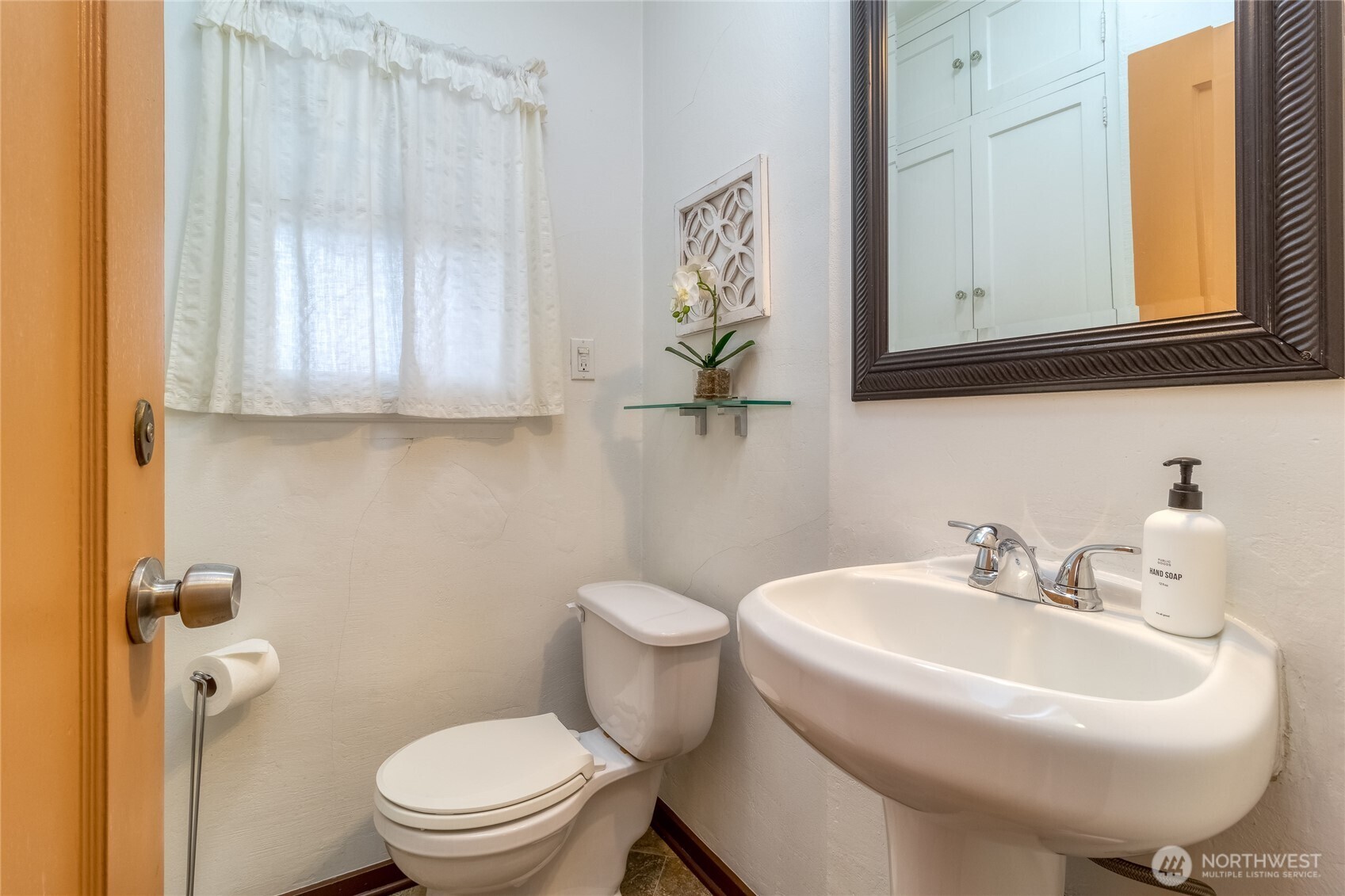 609 E Isaacs Avenue Property Photo 13
