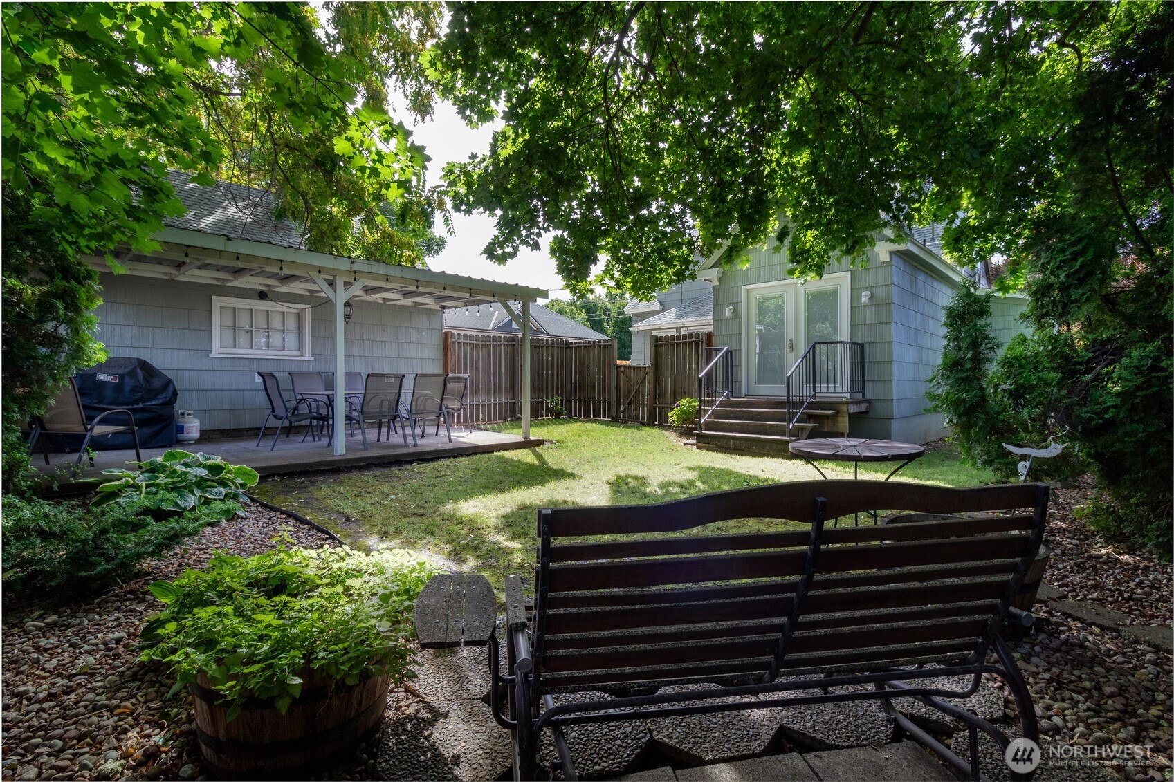 609 E Isaacs Avenue Property Photo 17