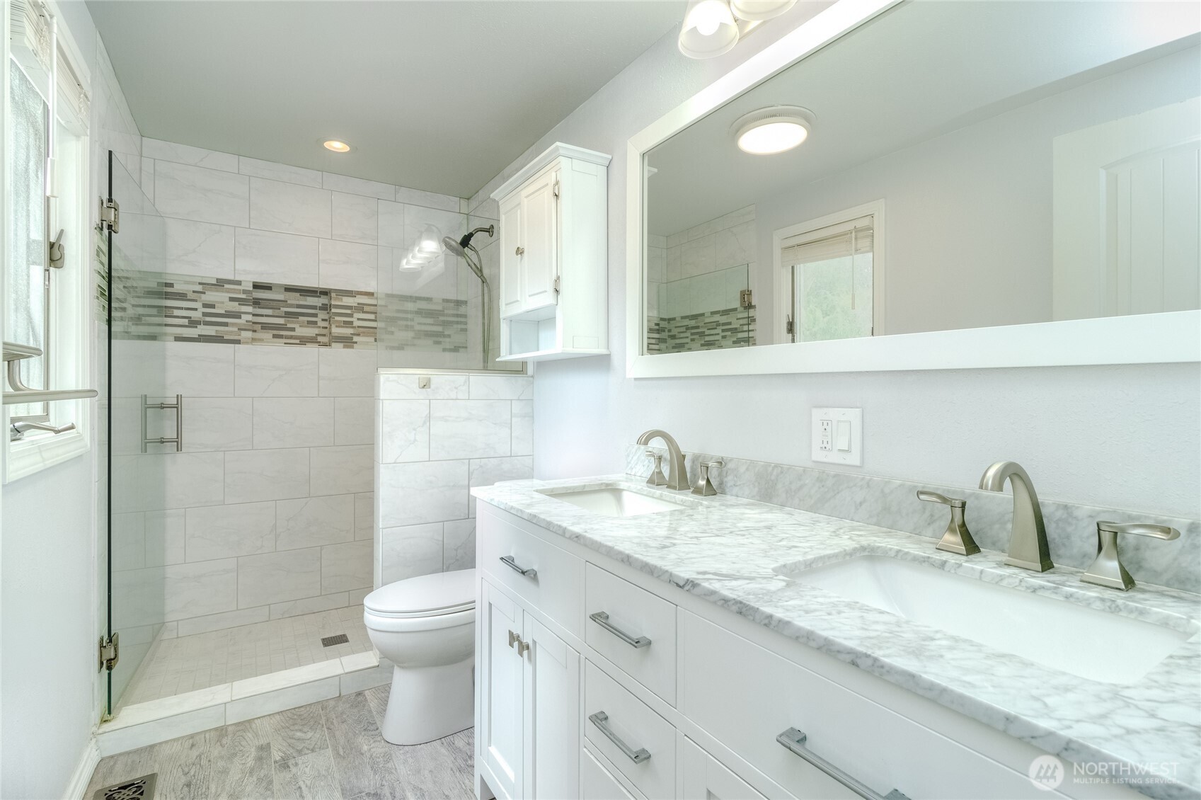 958 Abbott Rd Property Photo 12