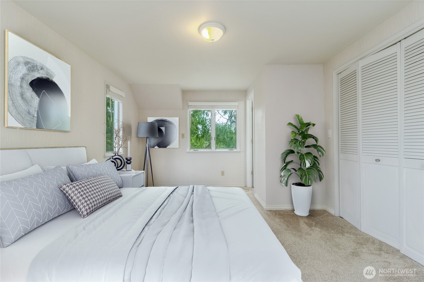 958 Abbott Rd Property Photo 14