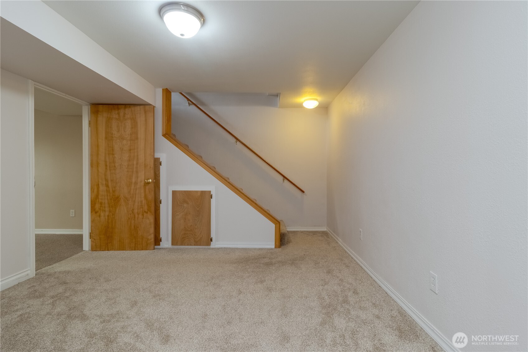 958 Abbott Rd Property Photo 20