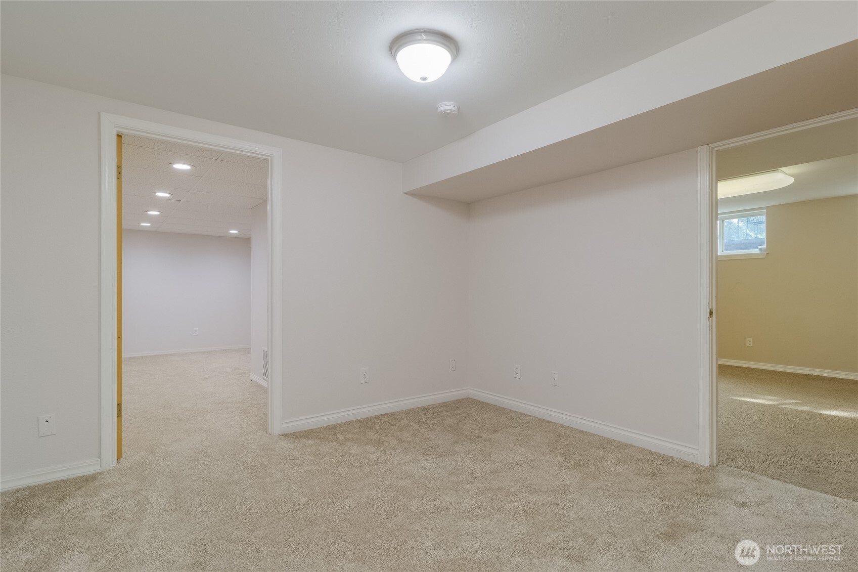 958 Abbott Rd Property Photo 21