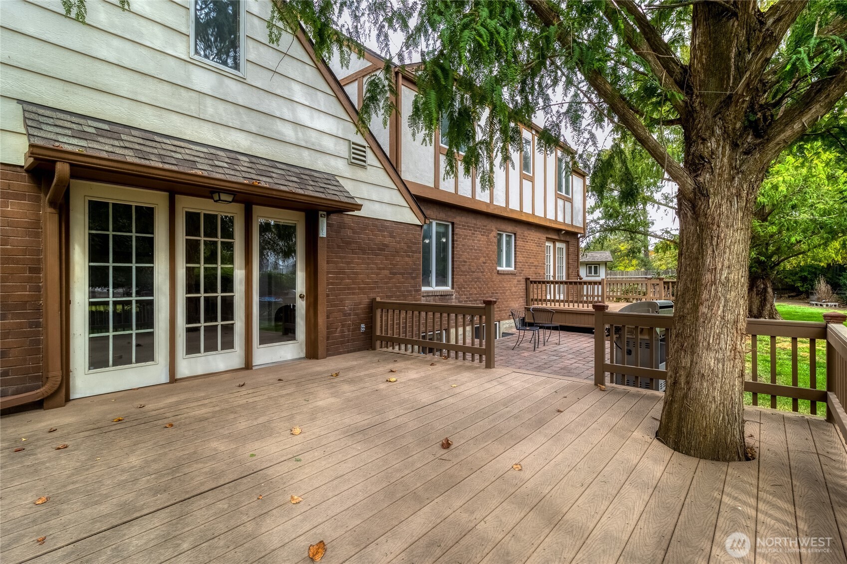 958 Abbott Rd Property Photo 24