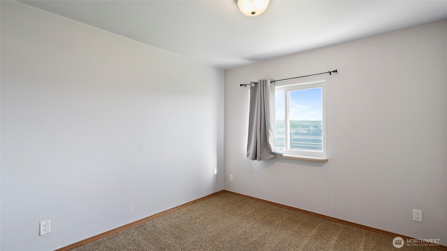 398 Balm St. Property Photo 18