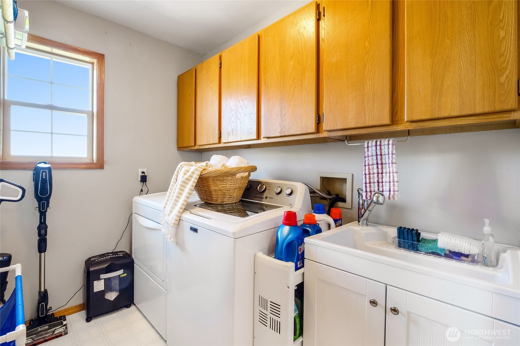 4114 Shorecrest Drive Property Photo 12