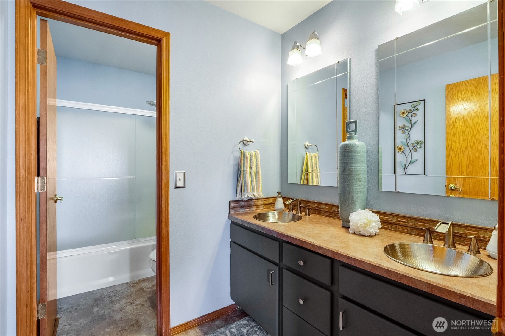 4114 Shorecrest Drive Property Photo 22