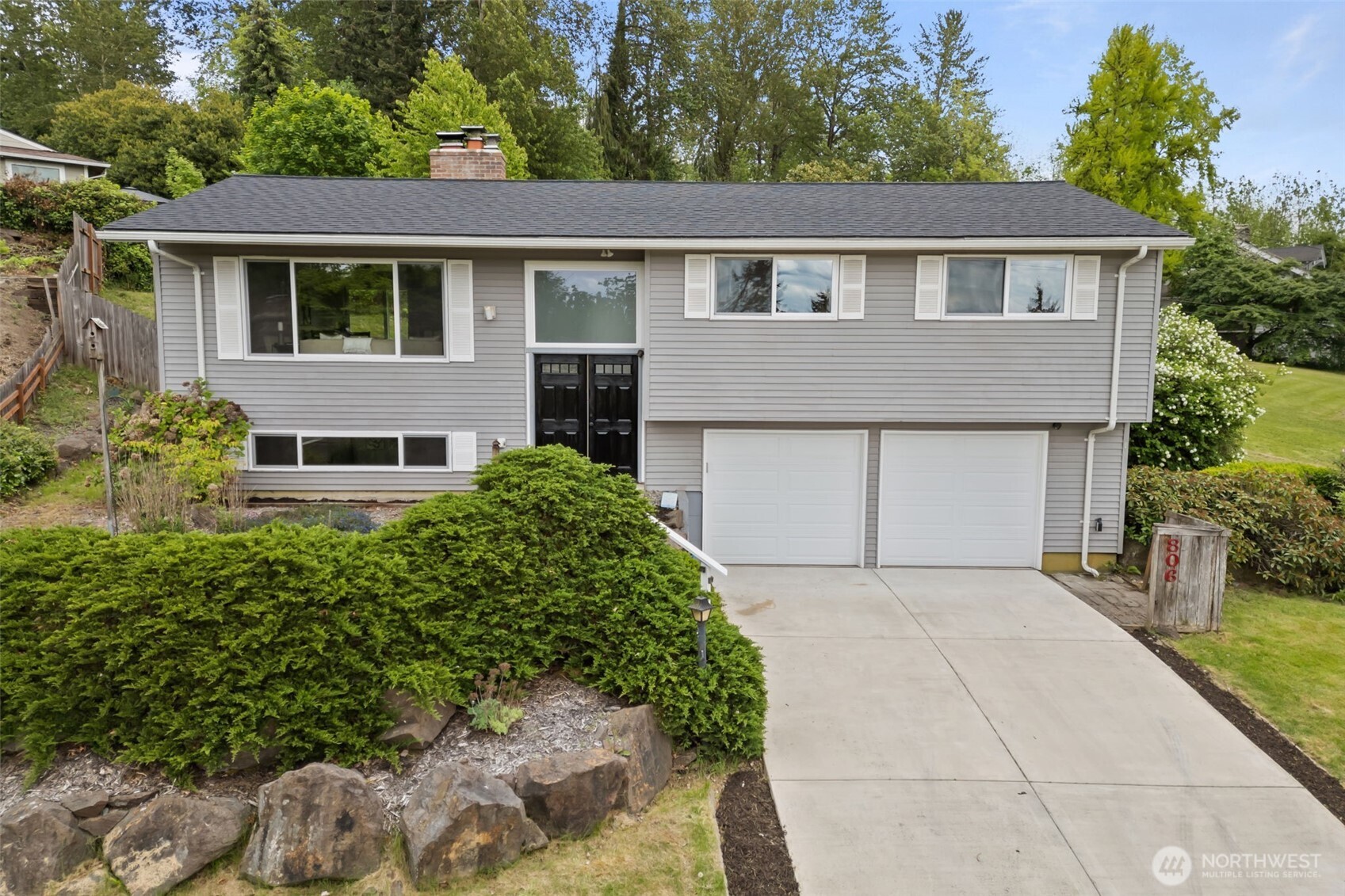 806 Hazel Avenue Property Photo