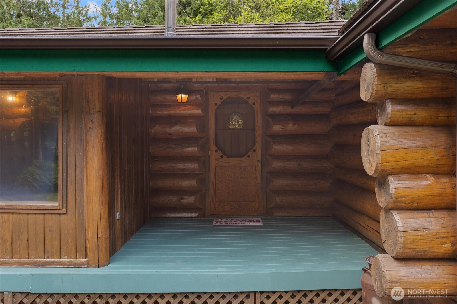 1321 E Smith Road Property Photo 2