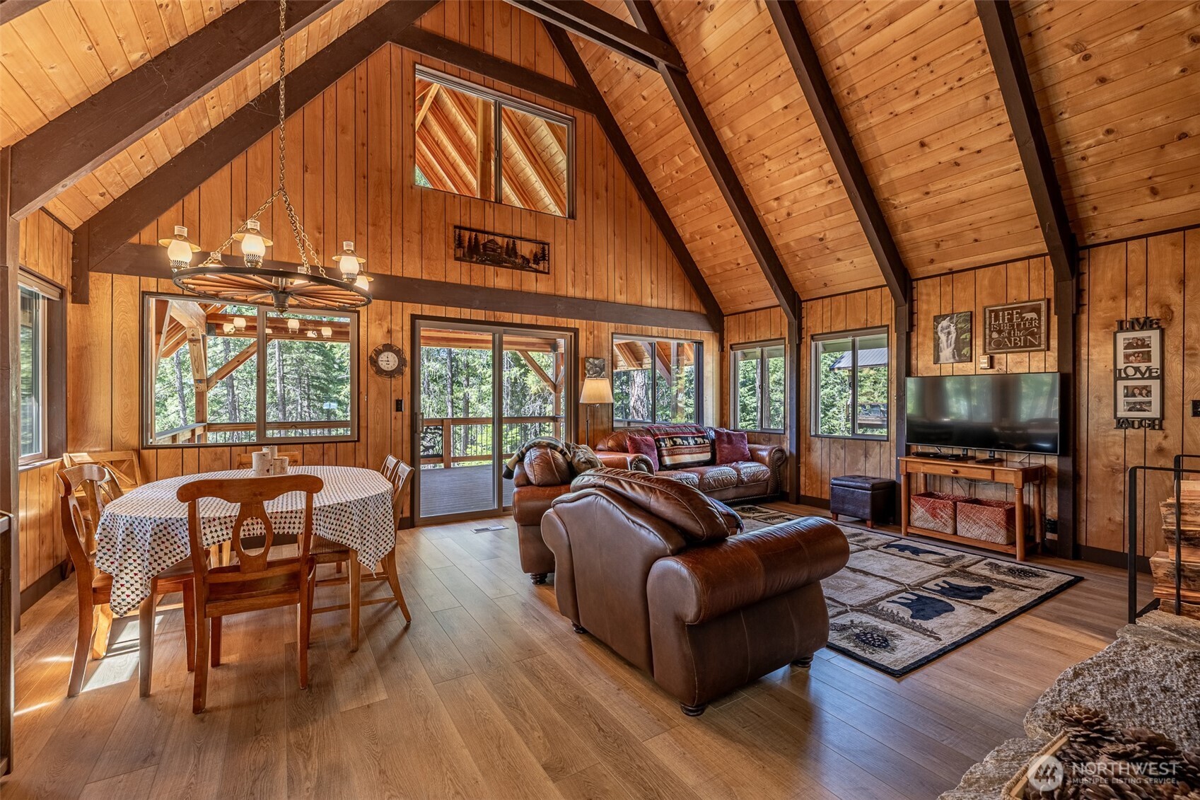2684 Cedar Crest Property Photo 11