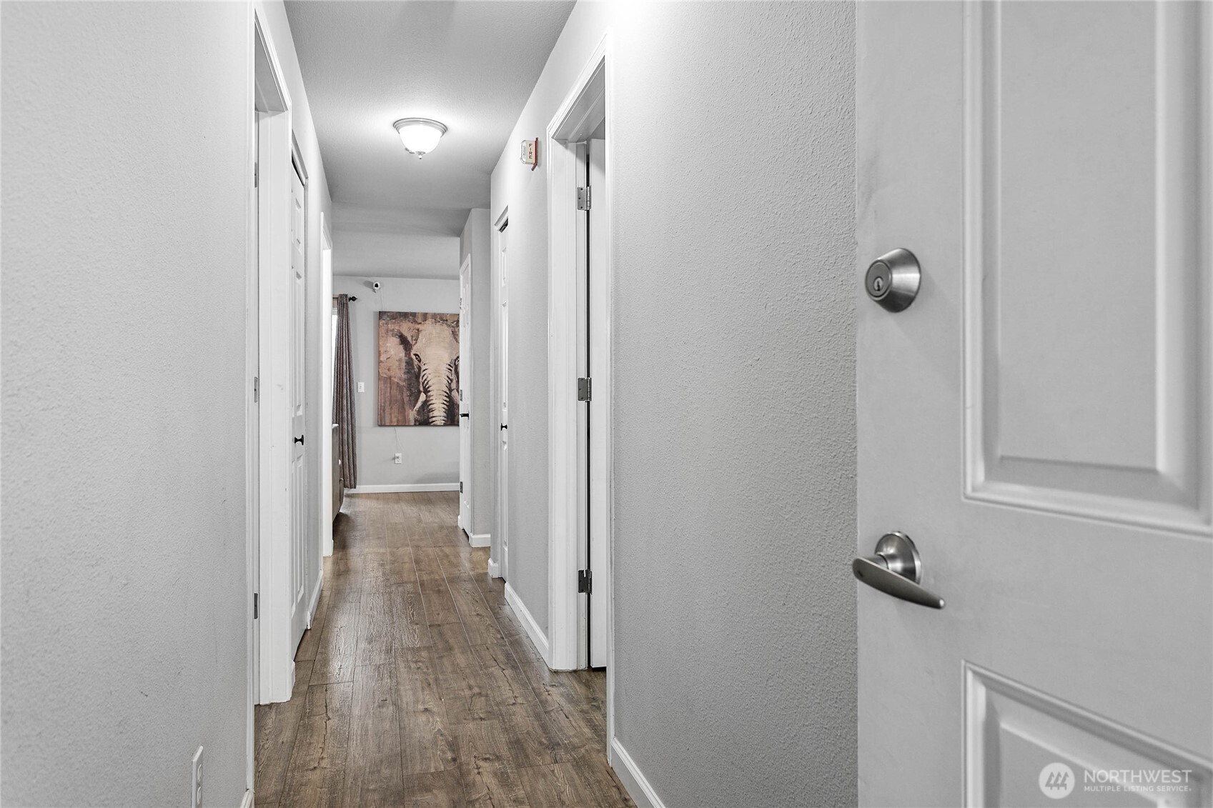 2709 Maplewood Avenue 304 Property Photo 1