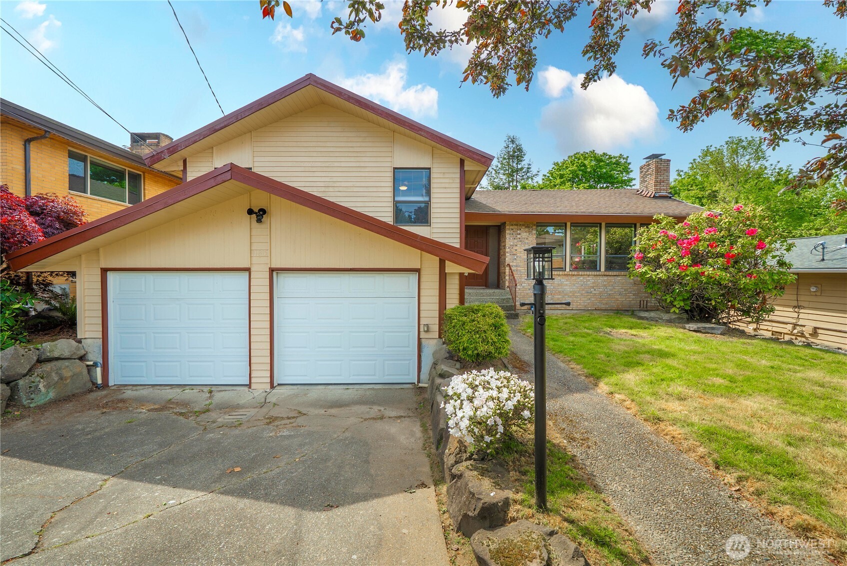 11815 77th Avenue Property Photo 1