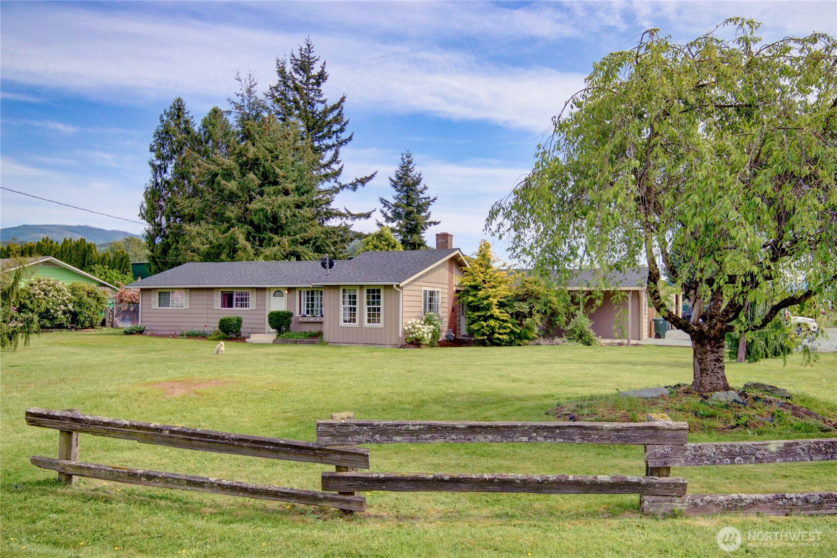 313 W Bennett Street Property Photo