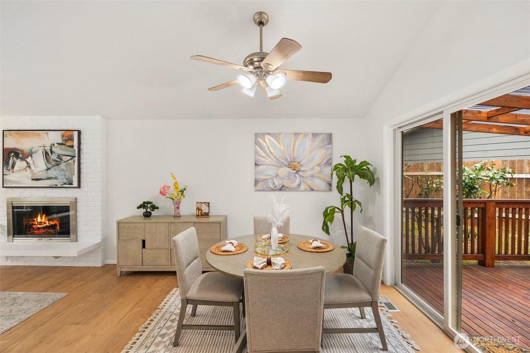3131 110 Street Property Photo 5