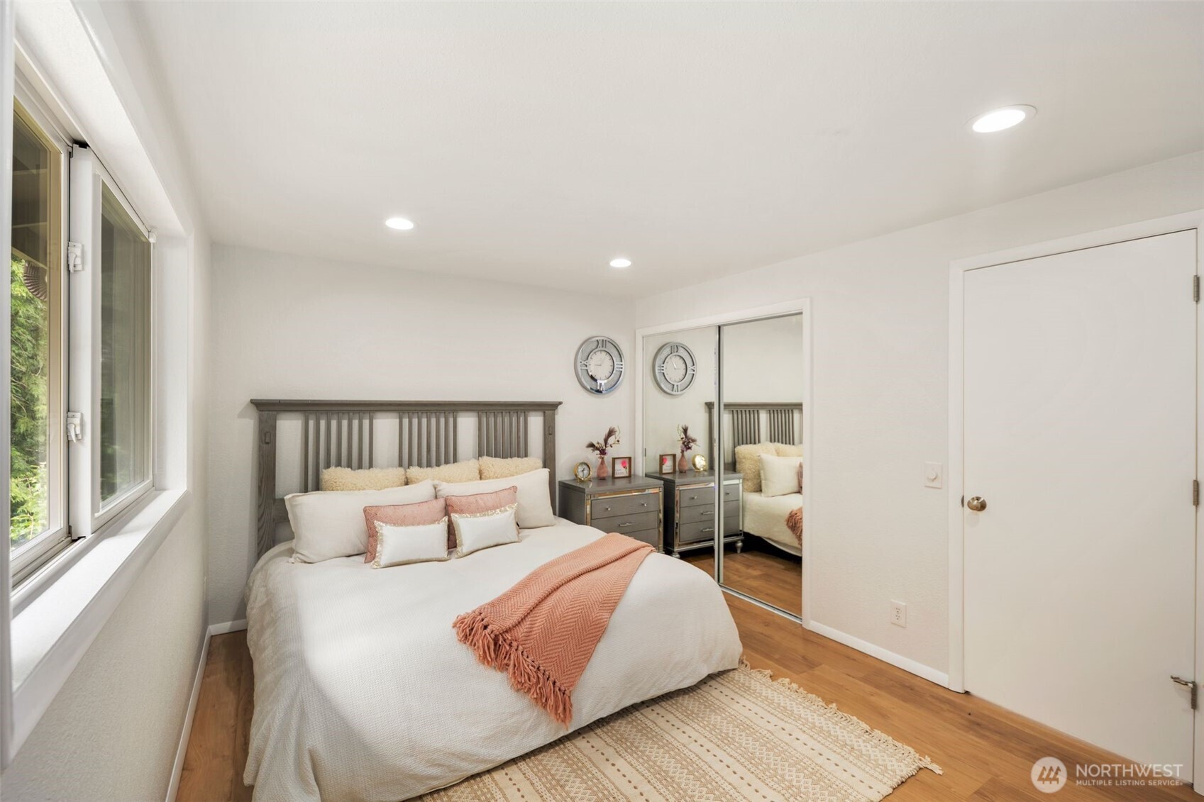 3131 110 Street Property Photo 9