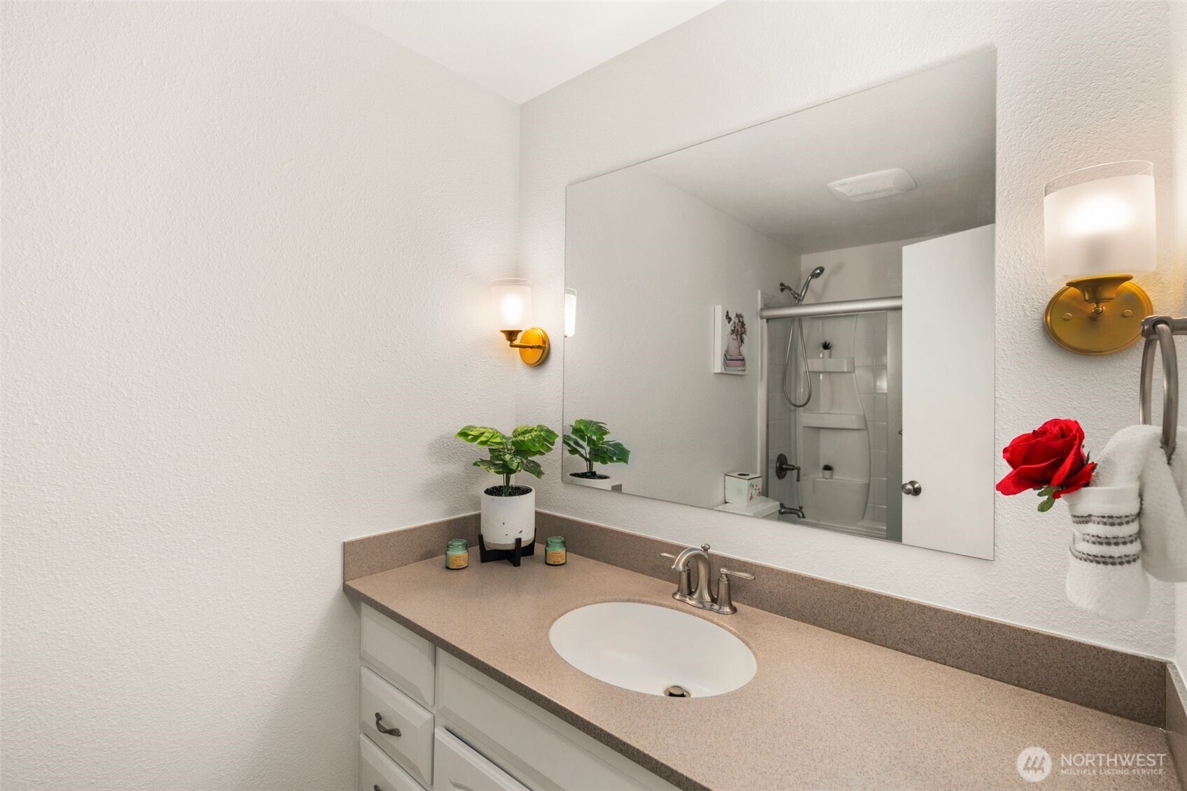 3131 110 Street Property Photo 14