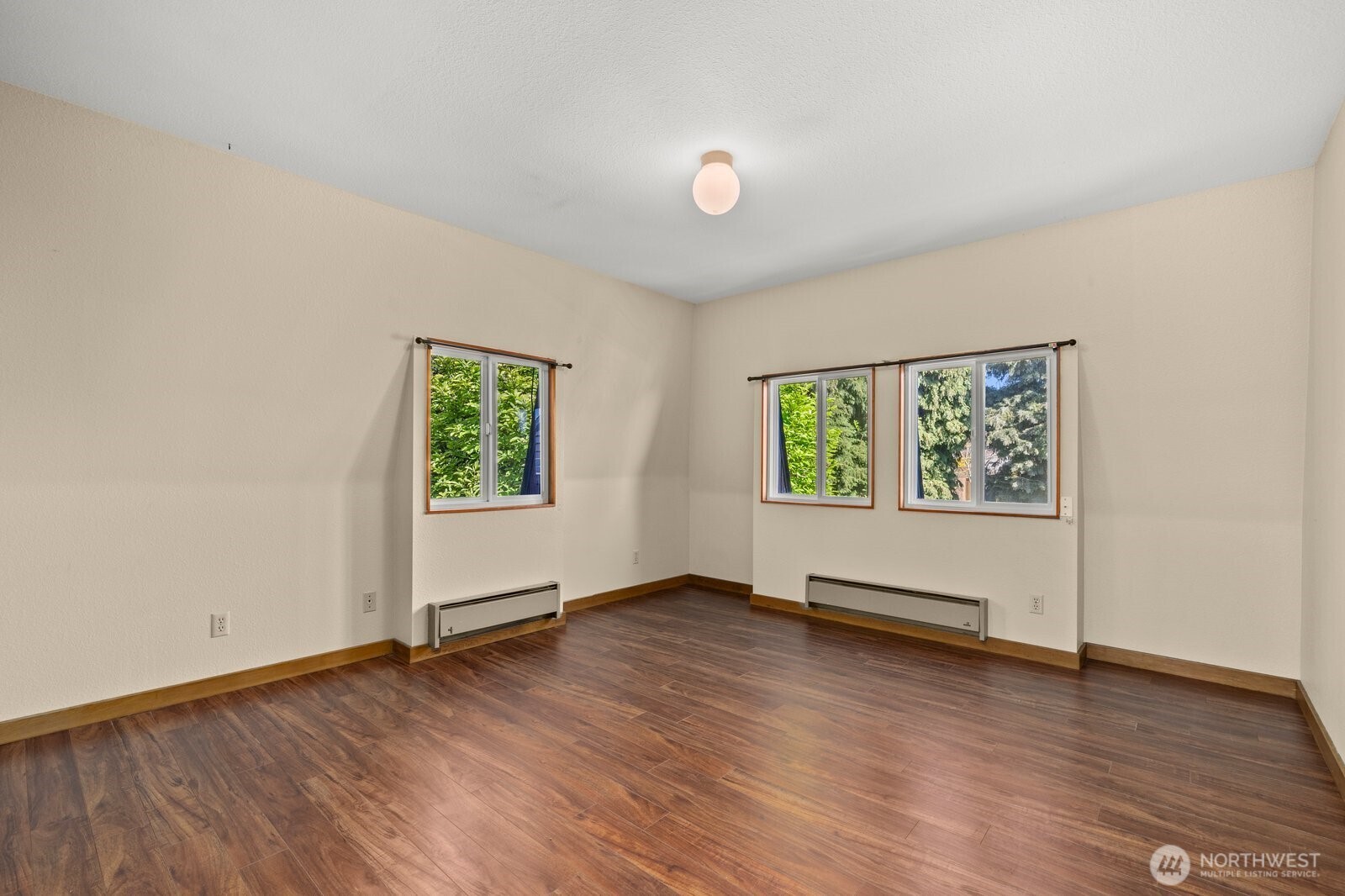 2727 36th Avenue Property Photo 15