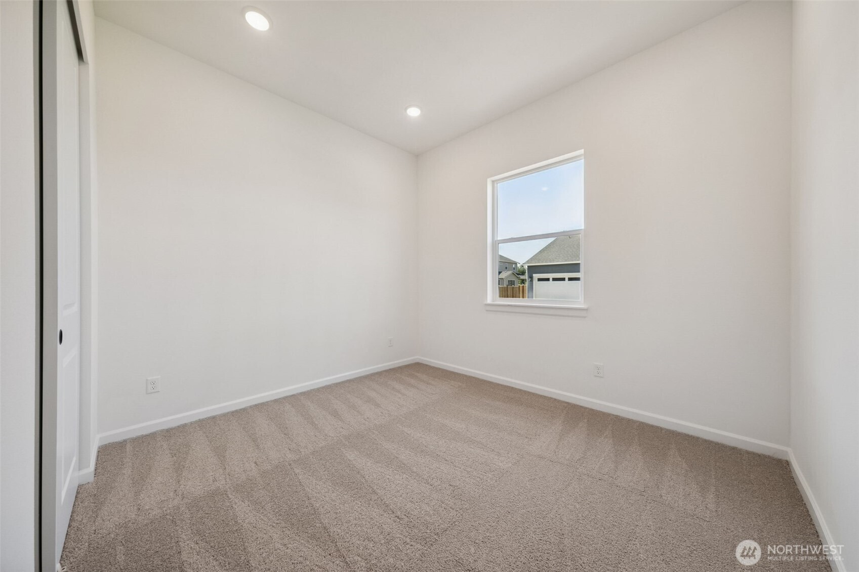936 Lucas Avenue 20 Property Photo 2