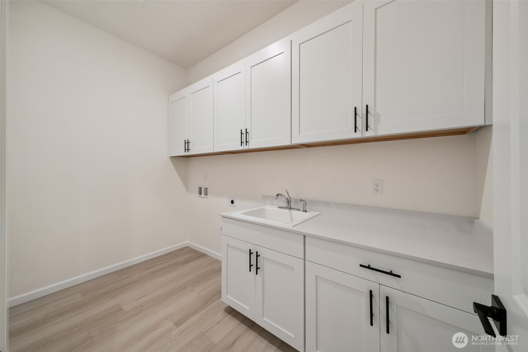 936 Lucas Avenue 20 Property Photo 6