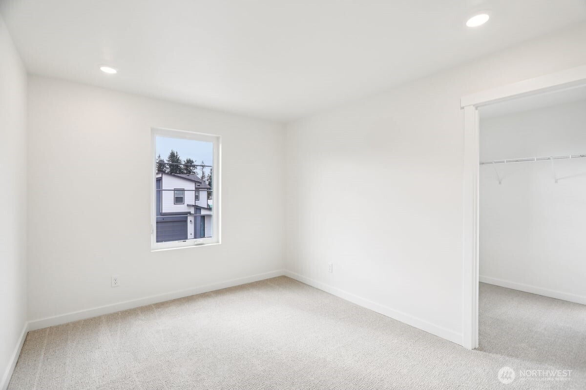 8567 46th Place Wm07 Property Photo 13