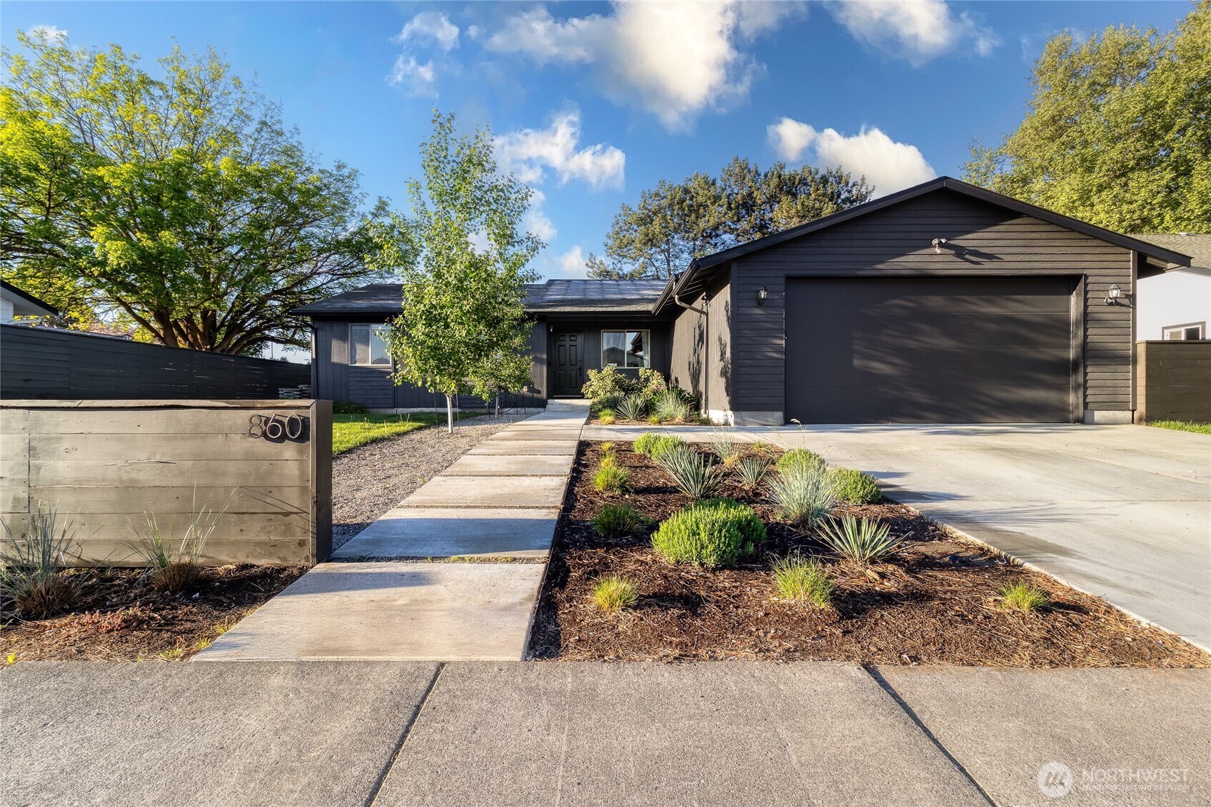 860 Clay Street Street Property Photo 1