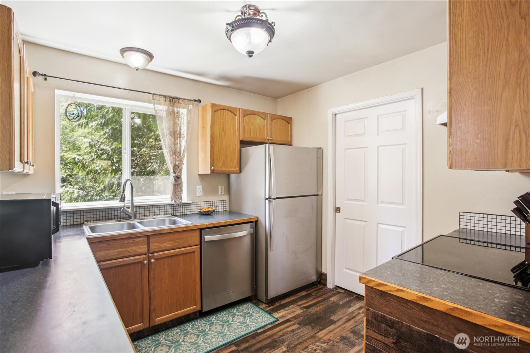 5772 Ne Spruce Drive Property Photo 15