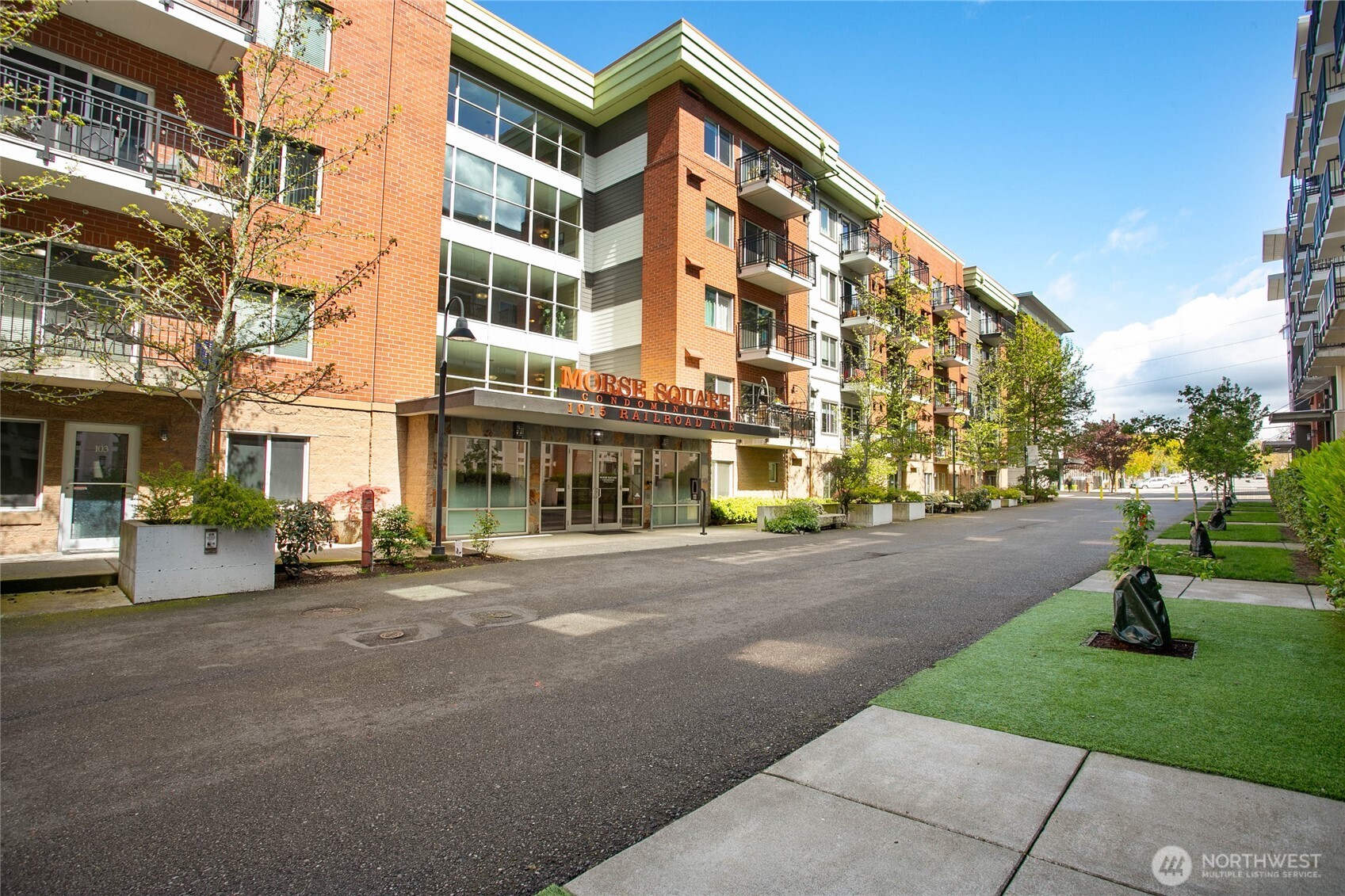 1015 Railroad Avenue 405 Property Photo 1