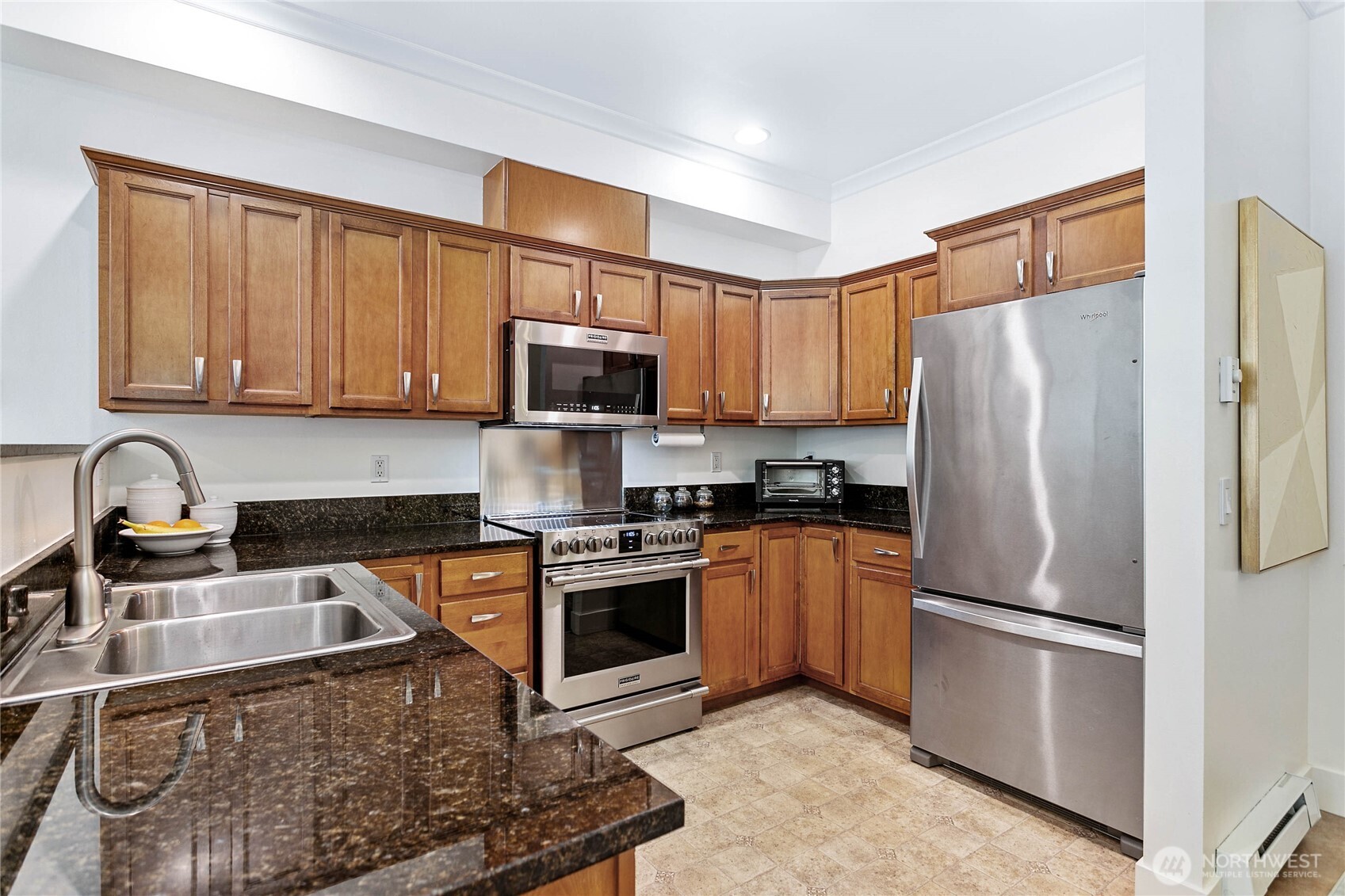 1015 Railroad Avenue 405 Property Photo 3