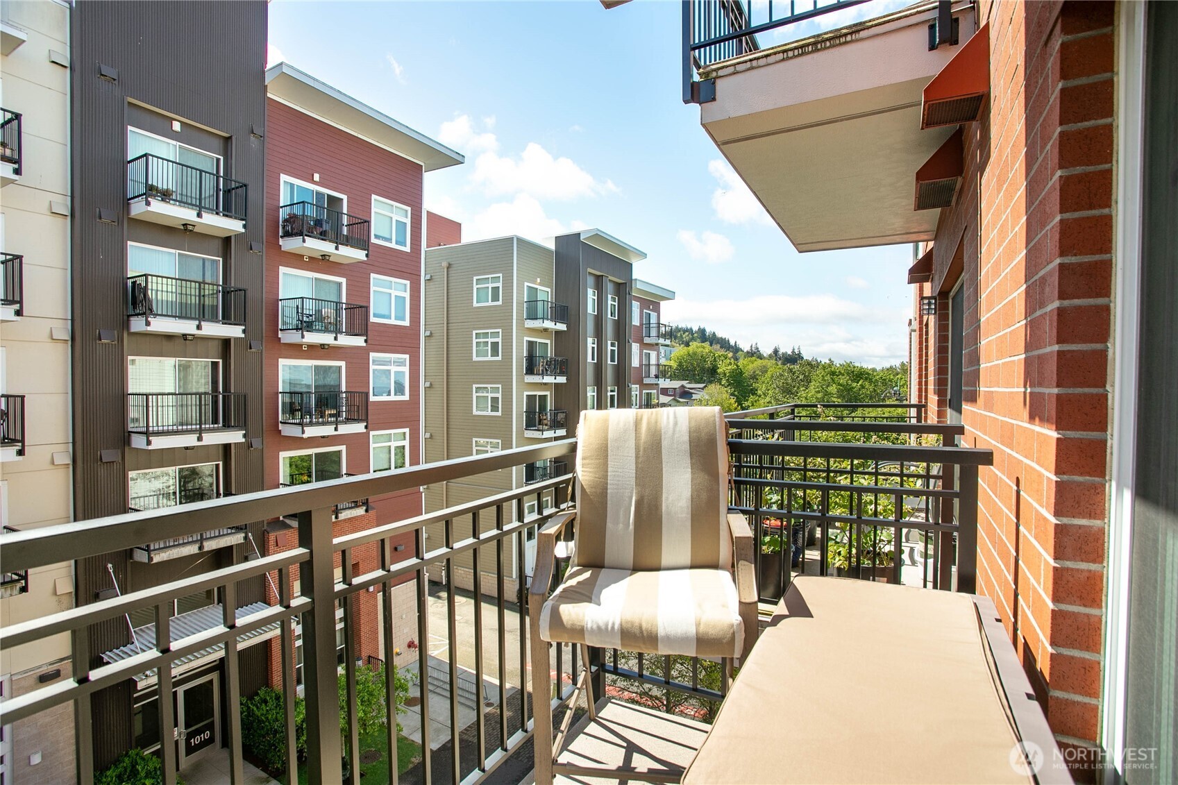 1015 Railroad Avenue 405 Property Photo 18