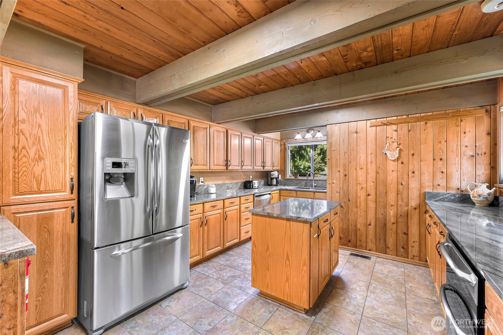 1418 E Blackburn Road Property Photo 11