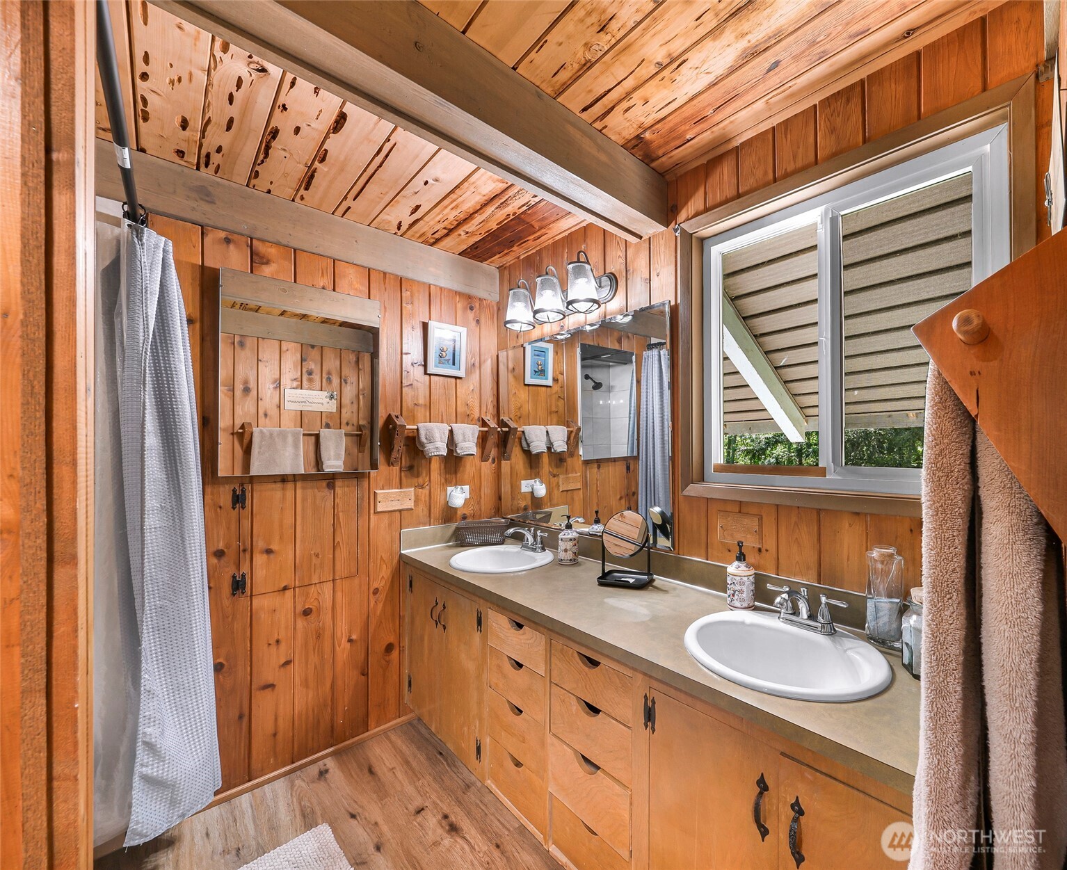 1418 E Blackburn Road Property Photo 19