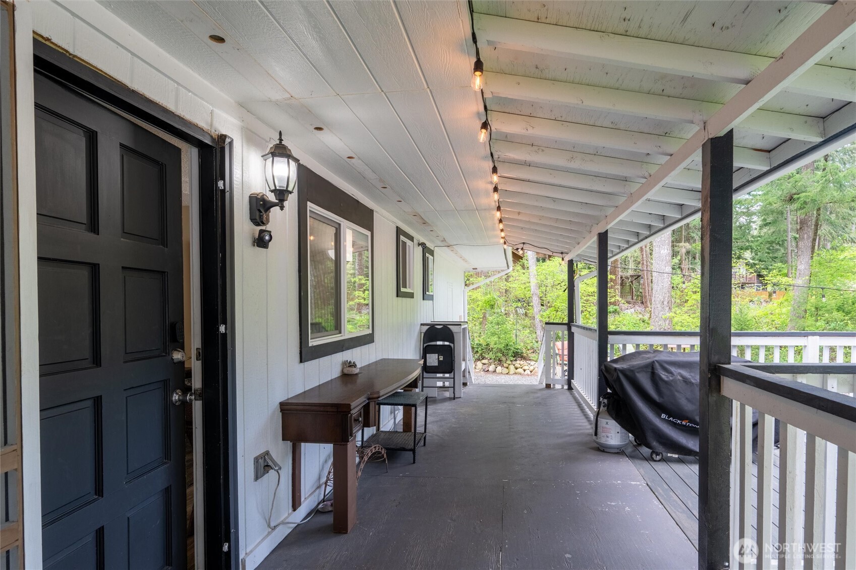 6360 Overland Trail Property Photo 4