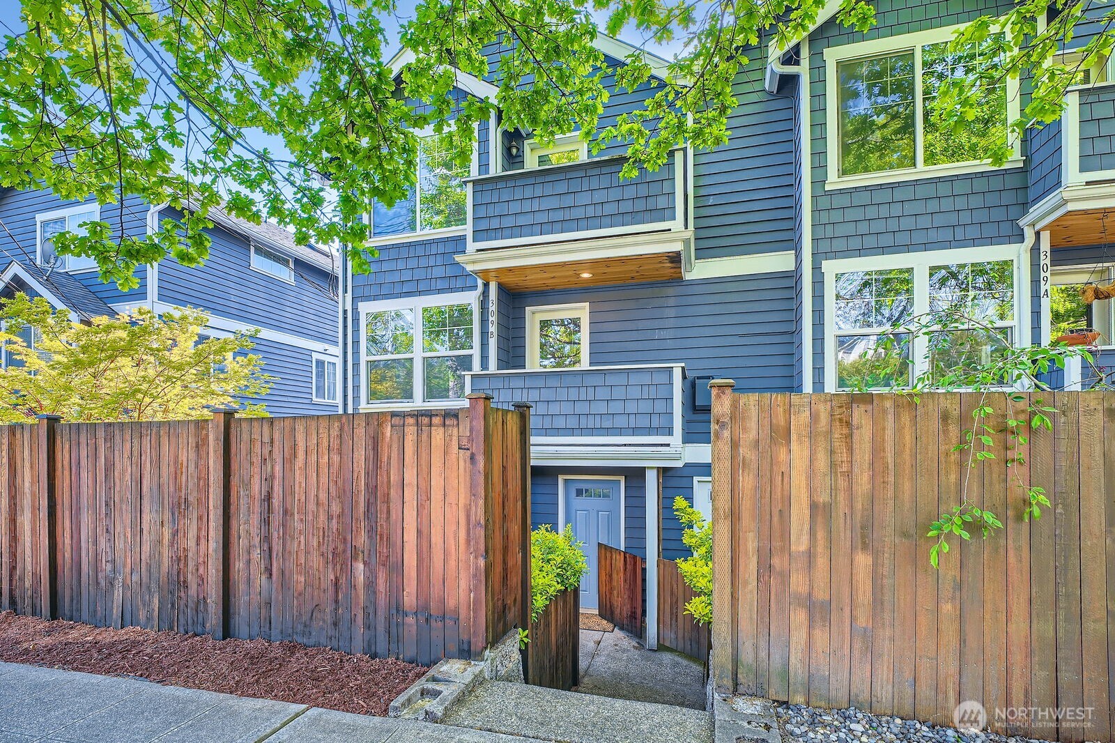 309 27th Avenue B Property Photo