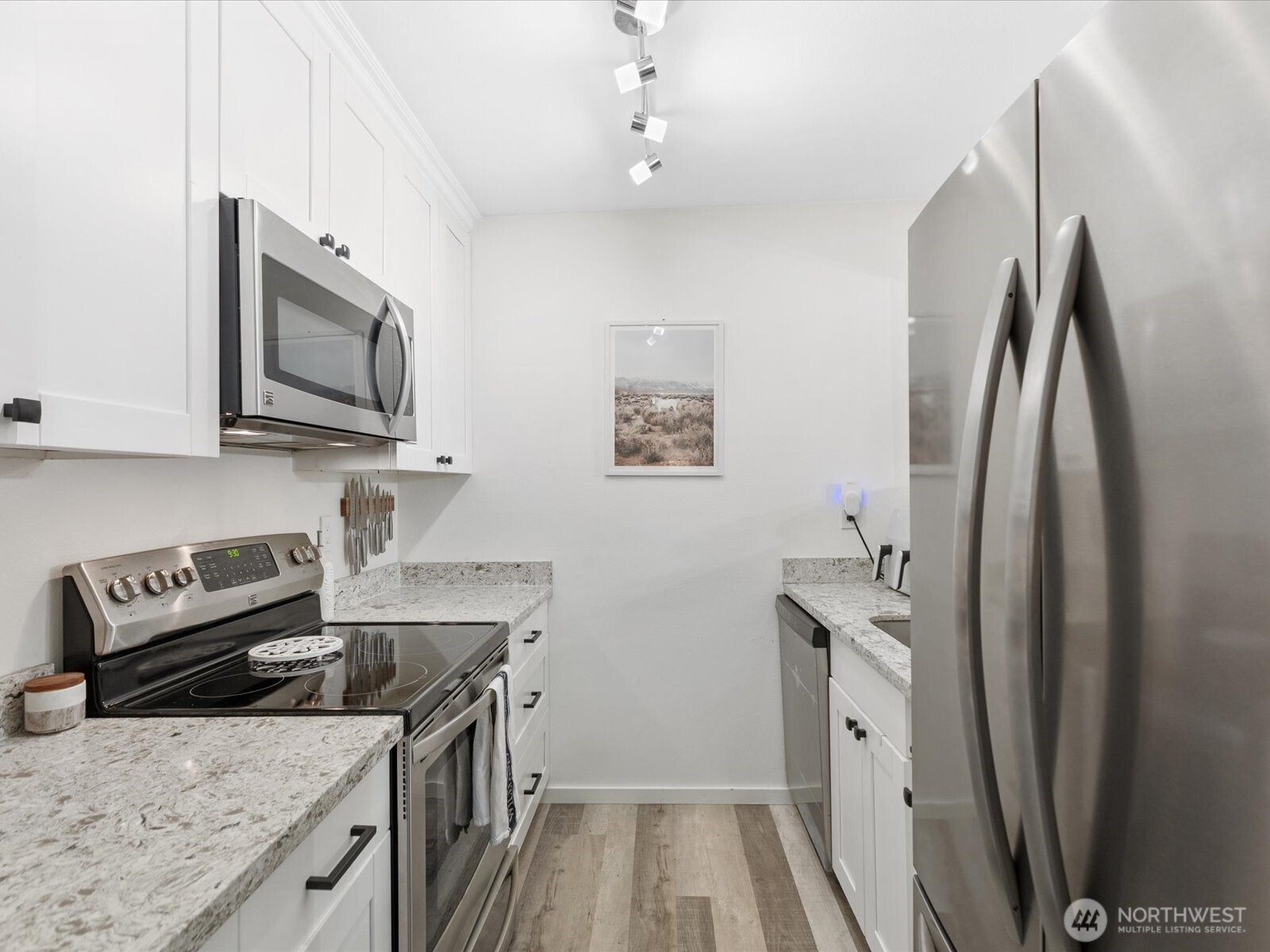 455 Newport Way 302 Property Photo 11