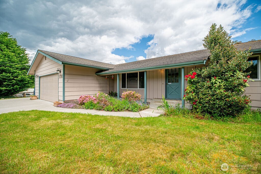 17919 3rd Avenue Property Photo 1