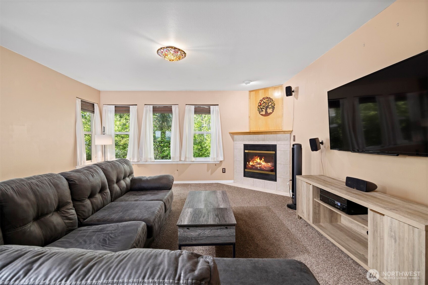 909 Orchid Place 201 Property Photo 7