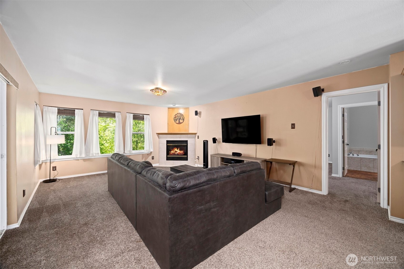 909 Orchid Place 201 Property Photo 10