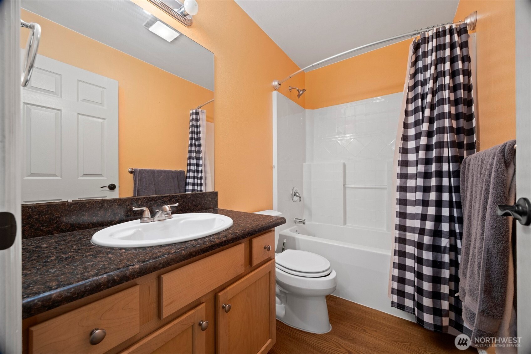 909 Orchid Place 201 Property Photo 27