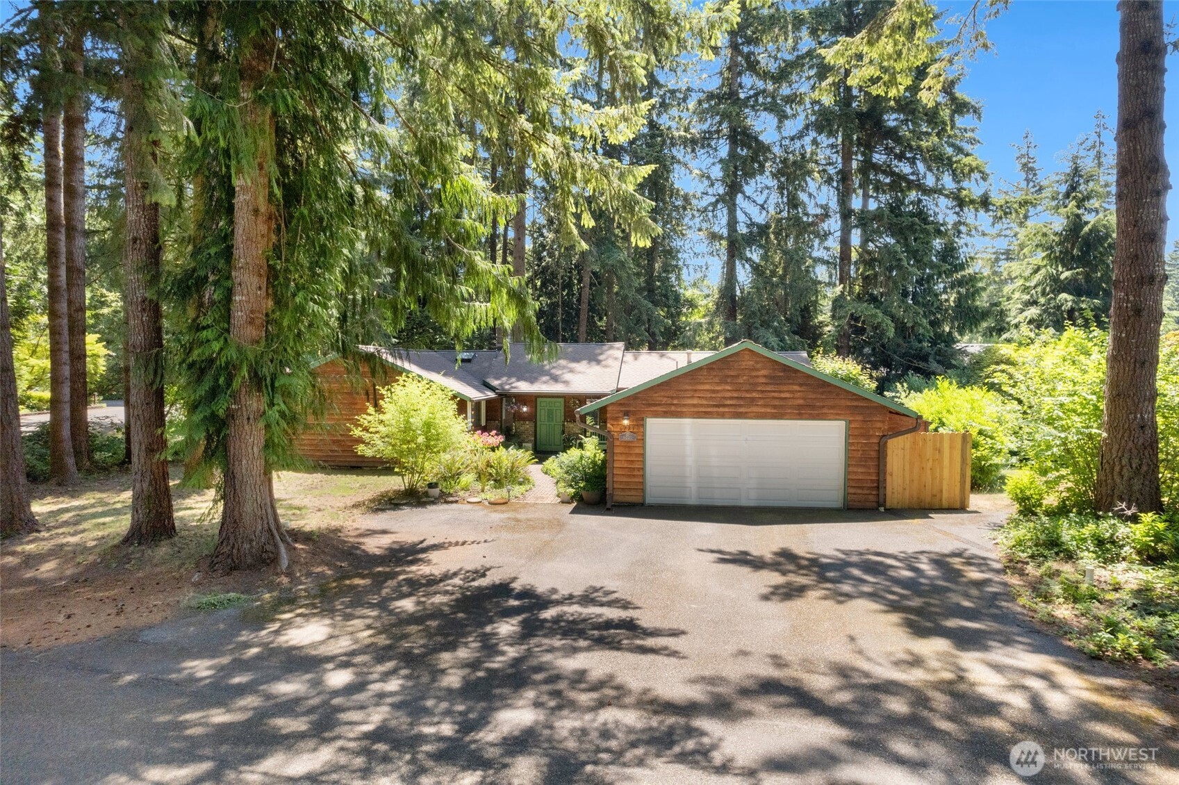 6221 Neylon Drive Property Photo 1
